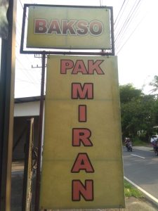Bakso Pak Miran Adalah salah satu bakso yang di Gemari Masyarakat kecamatan Tempuran Kabupaten Magelang Jawa Tengah