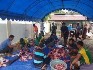 Satgas Yonarmed 1 Kostrad Ramaikan Perayaan Idul Adha di Daerah Penugasan
