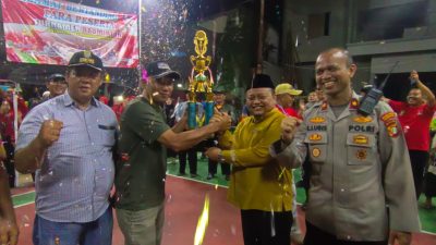 Grand Final Turnamen Persahabatan Badminton Kelurahan Gondrong: Sukses Ramaikan HUT RI ke-78