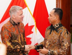 Keakraban Panglima TNI dengan Duta Besar Kanada untuk RI: Upaya Diplomasi Mendukung Hubungan Bilateral